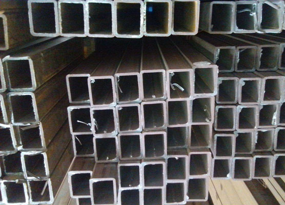 察哈尔右翼后无缝方矩管