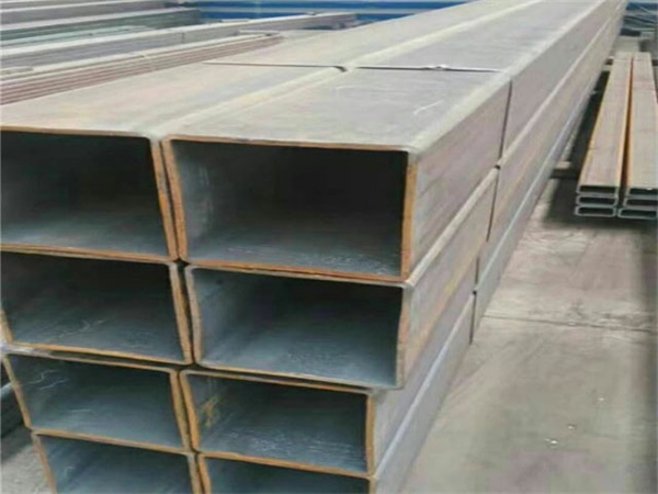 察哈尔右翼后Q355B<font style='color:red'>无缝方管</font>大厂出货